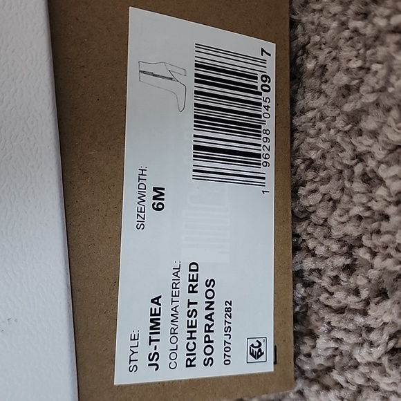 Jessica Simpson red Timea ankle boots-6M - Picture 8 of 11